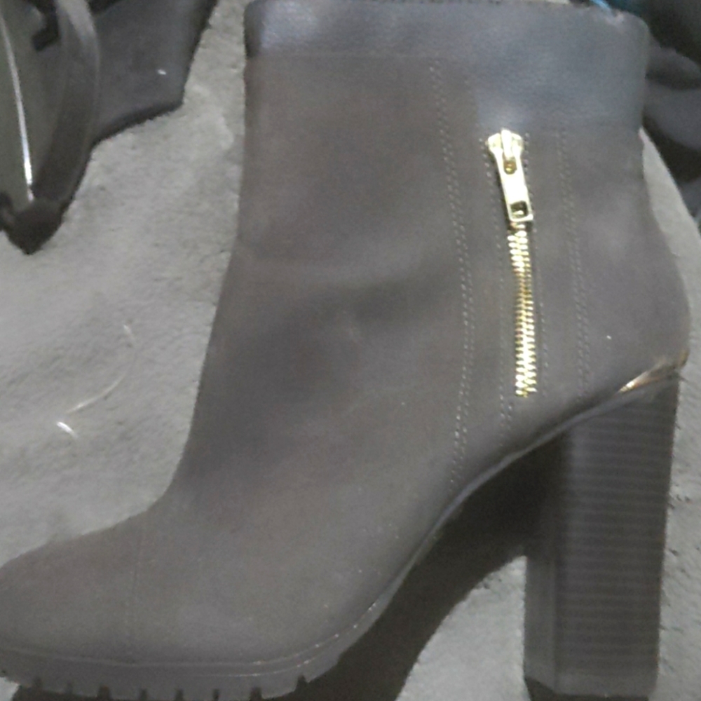 Juicy couture boots